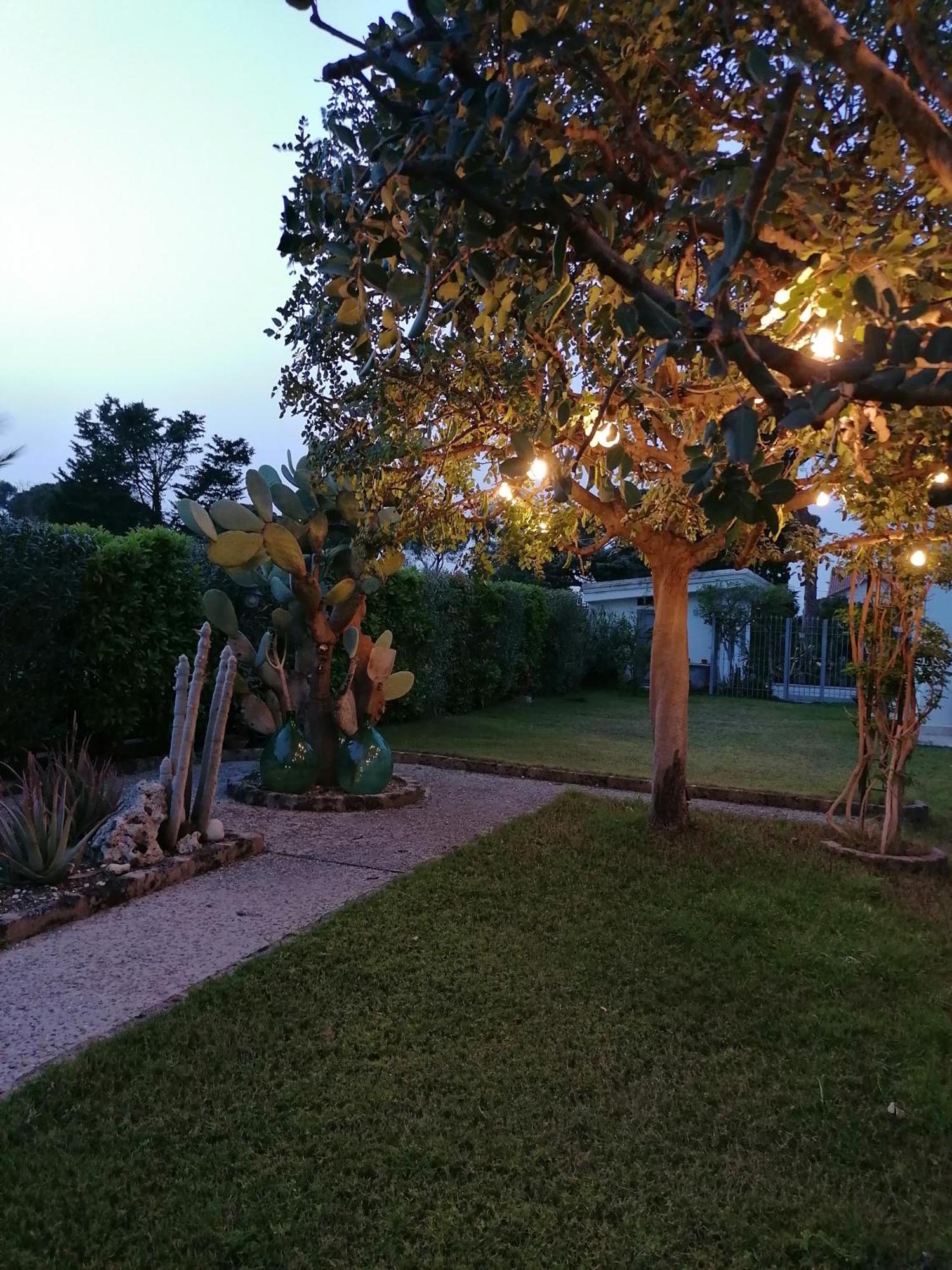 Il Giardino Del Te Hotel Barletta Ngoại thất bức ảnh