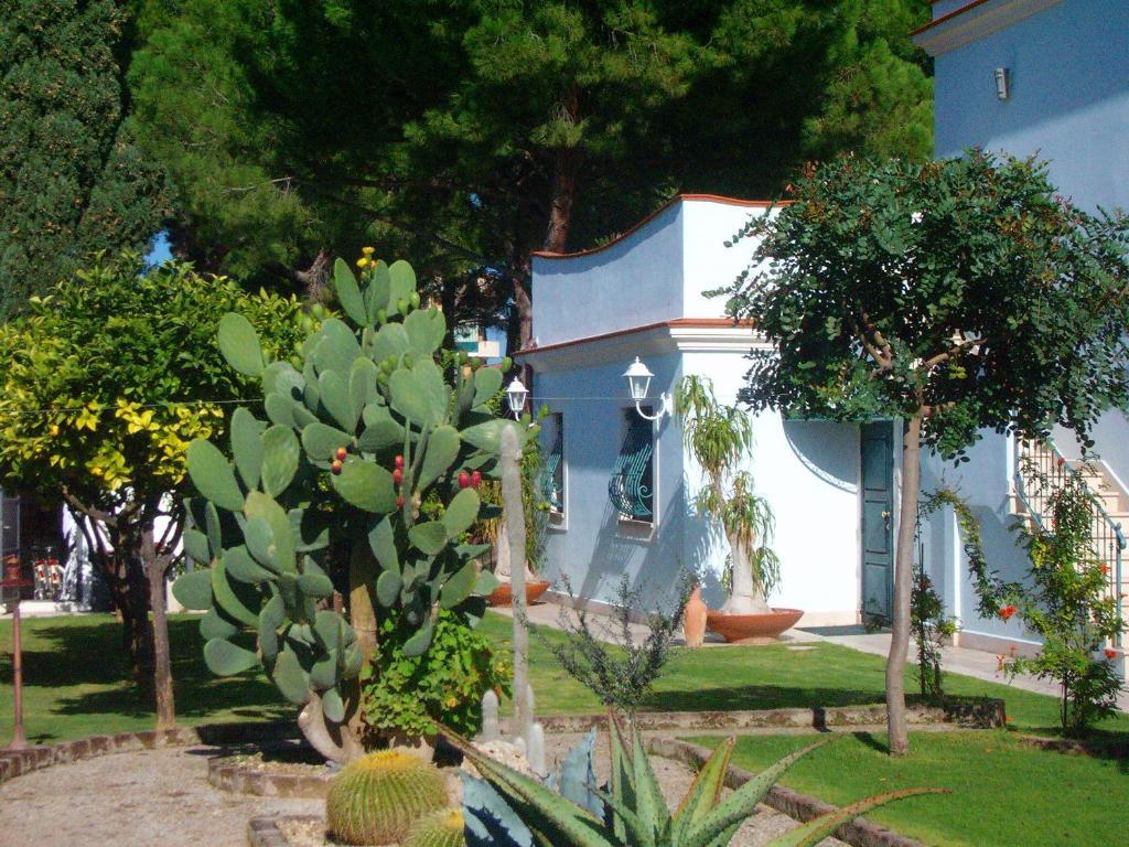 Il Giardino Del Te Hotel Barletta Ngoại thất bức ảnh