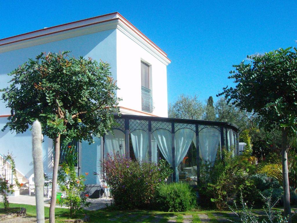 Il Giardino Del Te Hotel Barletta Ngoại thất bức ảnh